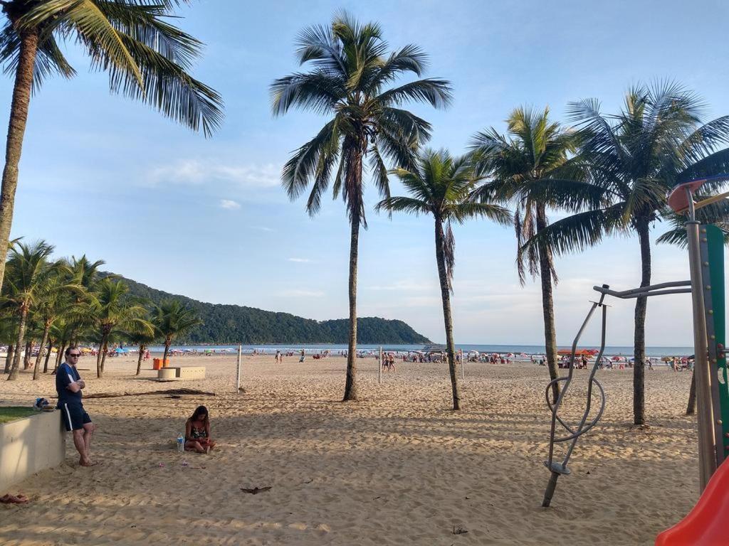 Apto Canto Do Forte - Praia Grande - Local Privilegiado - 100 Metros Da Praia - Internet Inclusa Екстериор снимка